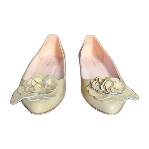 Kate Spade Patent Leather Pointed Toe Ballet Flat Shoes W/ Flowers Size 6.5 - Picture 2 of 7